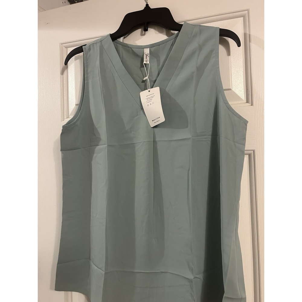 Yincro Women's Summer Sleeveless Tank Top V-Neck Size M